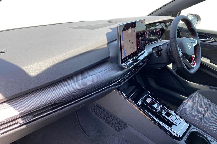 2026 Volkswagen Golf thumbnail 3