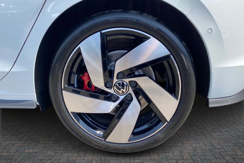 2026 Volkswagen Golf thumbnail 6
