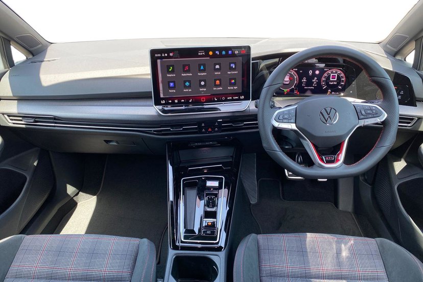 2026 Volkswagen Golf thumbnail 9