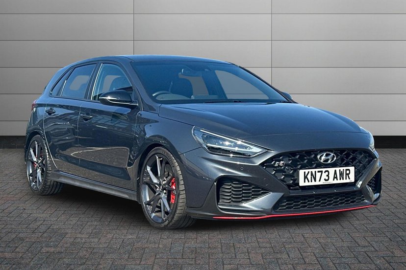 Hyundai i30 listing photo
